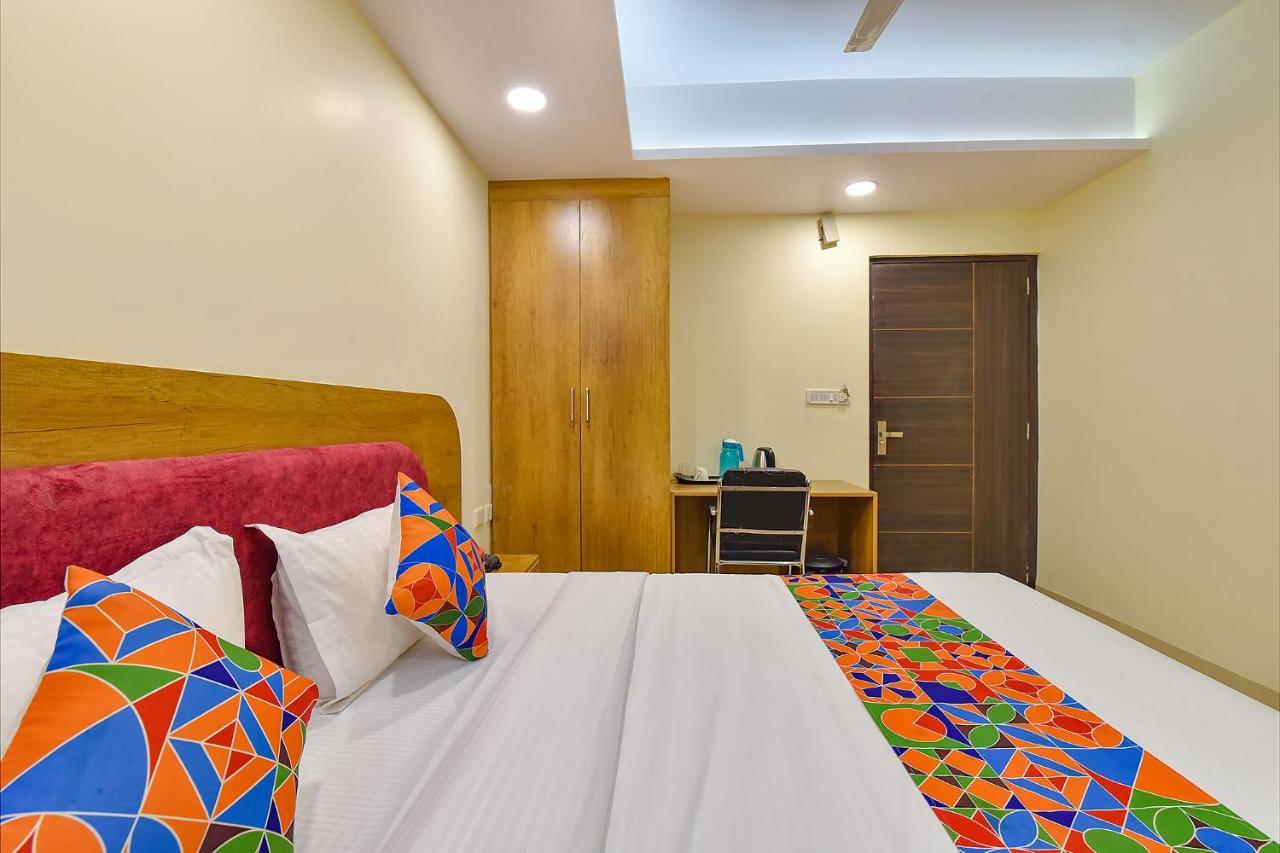 Fabhotel Pink City Jaipur Exteriör bild