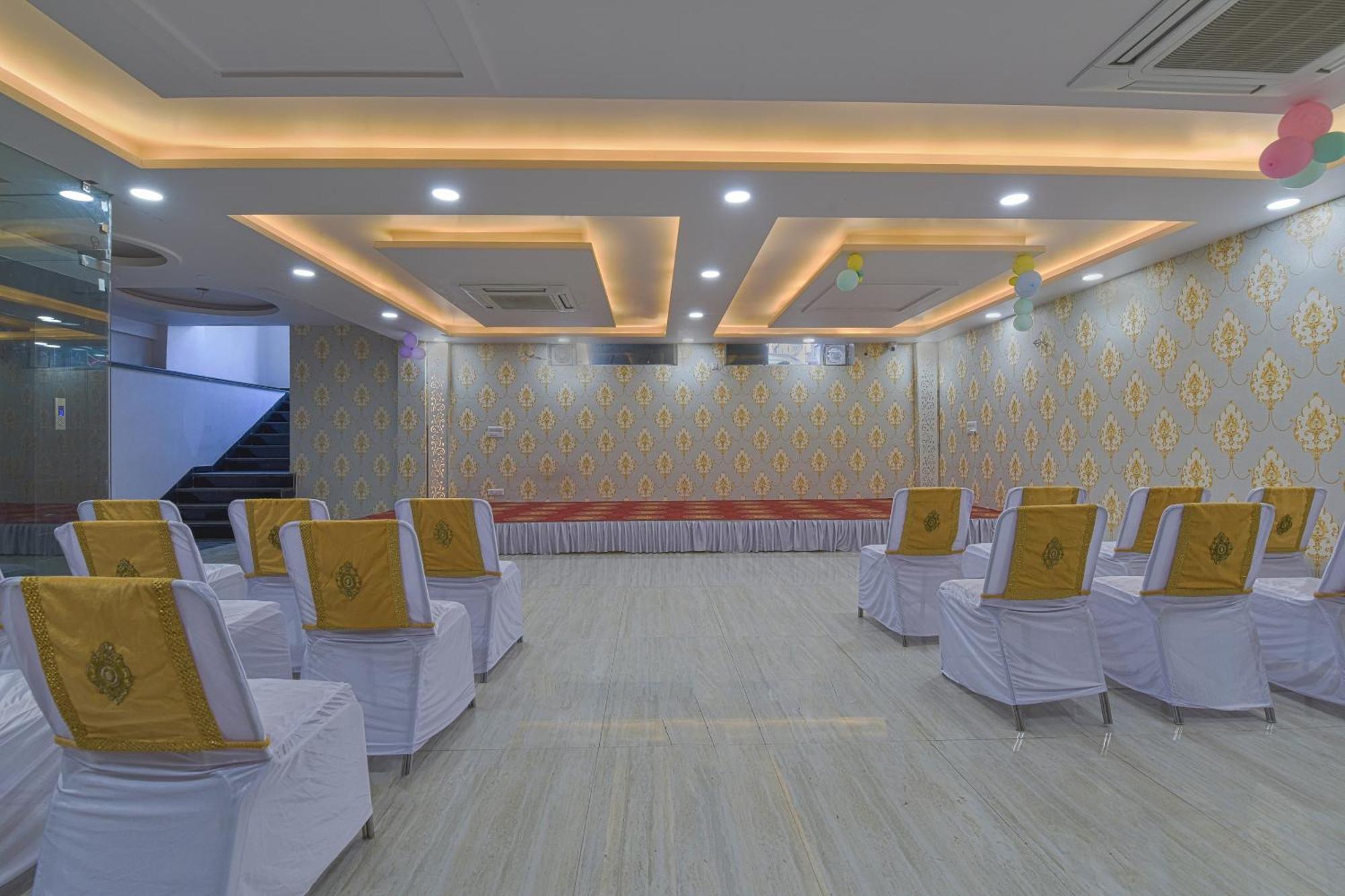 Fabhotel Pink City Jaipur Exteriör bild